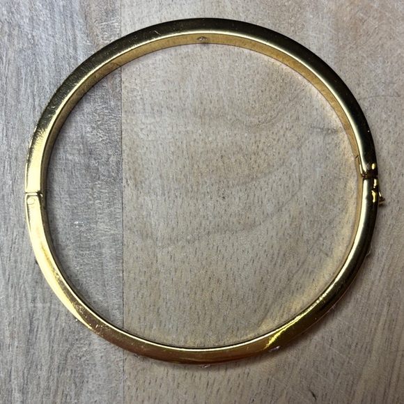 Kate Spade ♠️ Gold, White Enamel, and Crystal Bangle Bracelet - Picture 4 of 8